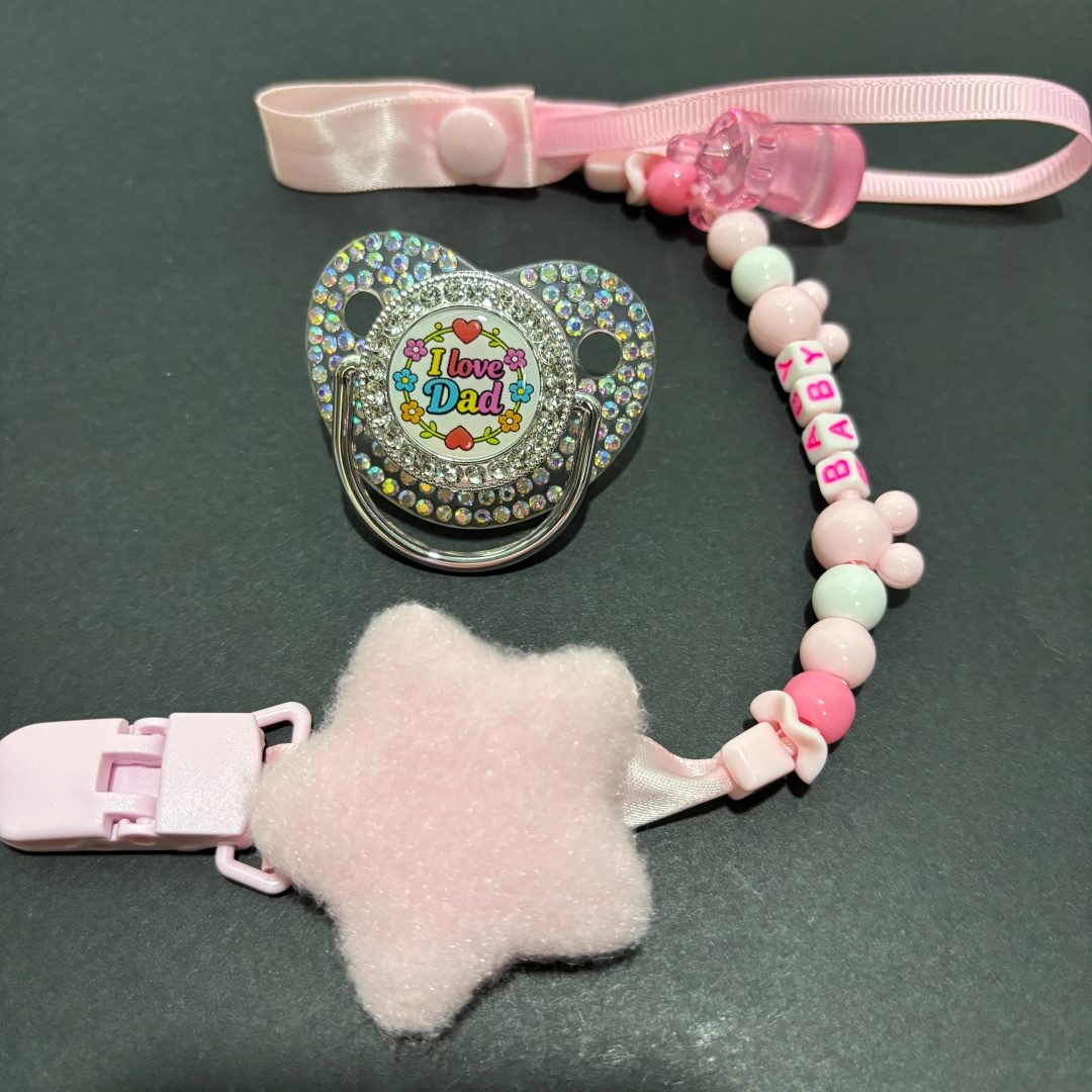かわいい漫画柄のシリコン製、新生児用おしゃぶり。歯が生える時 - Baby Products Toys のレビューと価格