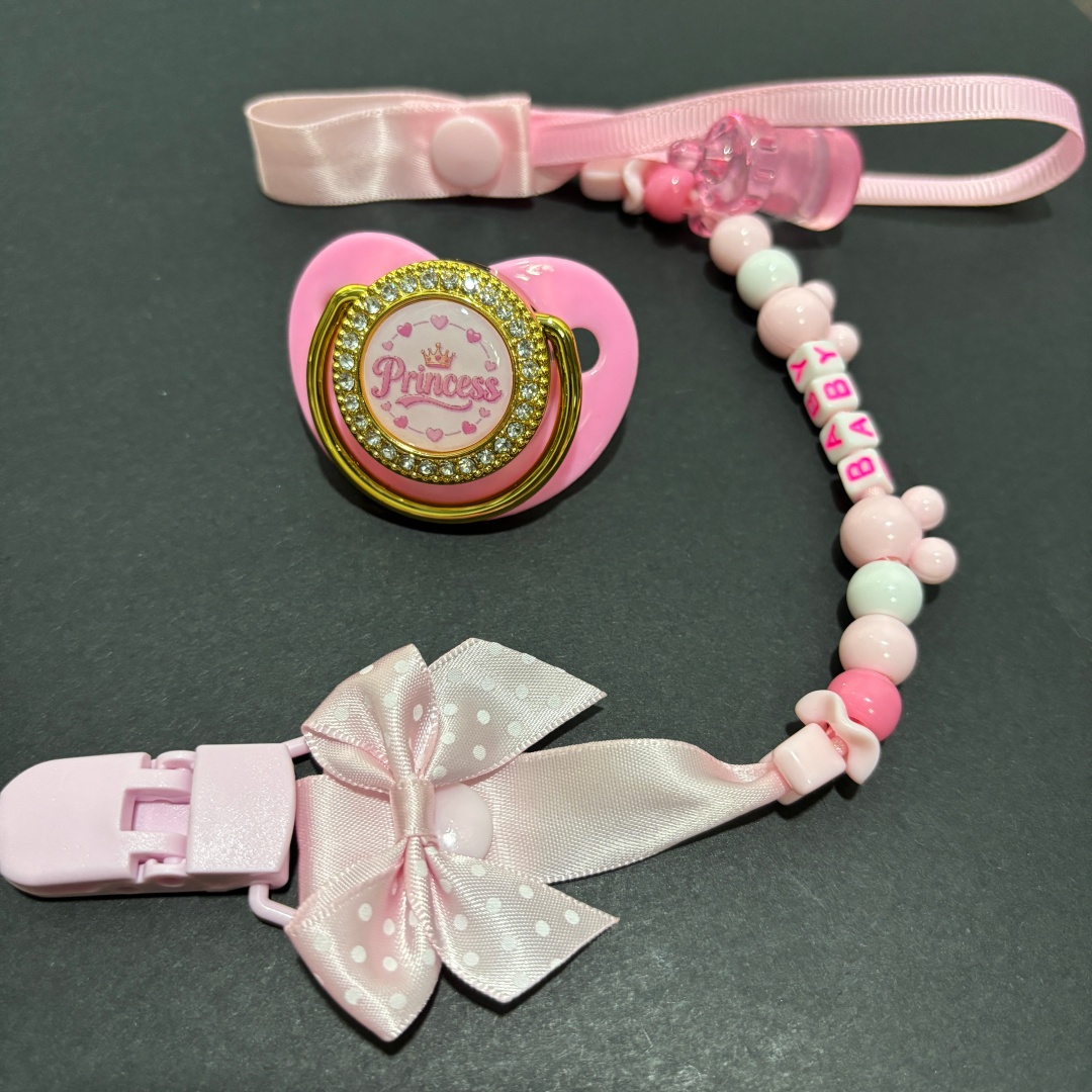 かわいい漫画柄のシリコン製、新生児用おしゃぶり。歯が生える時 - Baby Products Toys のレビューと価格