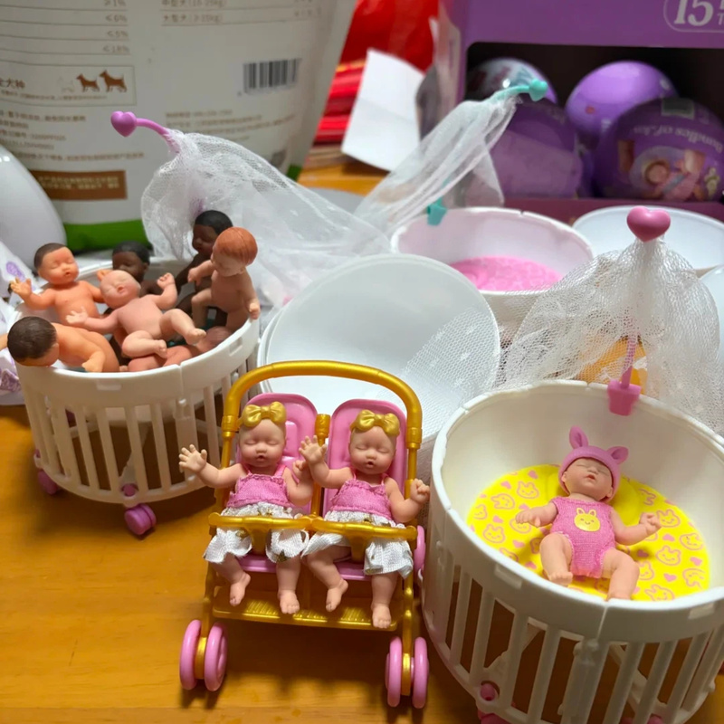 ズール5サプライズ マイミニベイビーシリーズ2 シリコンドー - Baby Products Toys のレビューと価格